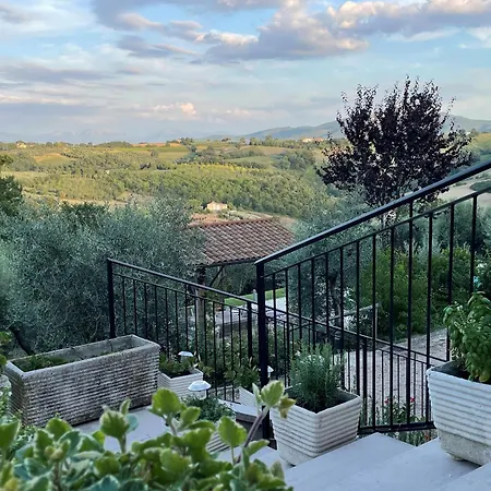 Degli Olivi Is Located In Saragano